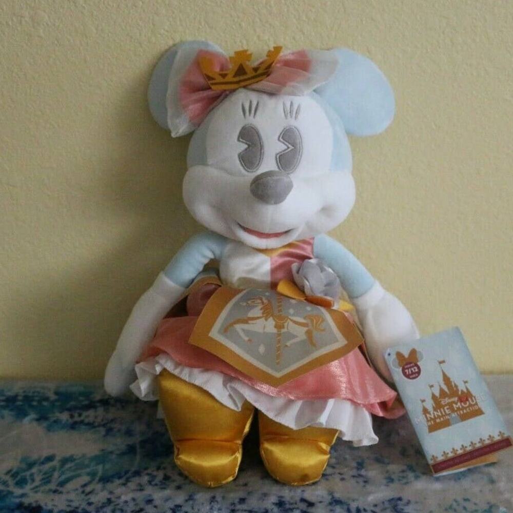 Disney MMA July King Arthur's Carousel Plush